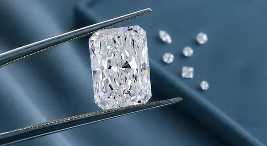 How to Shop for Diamonds Online: Your Canadian Guide to Getting It Right
