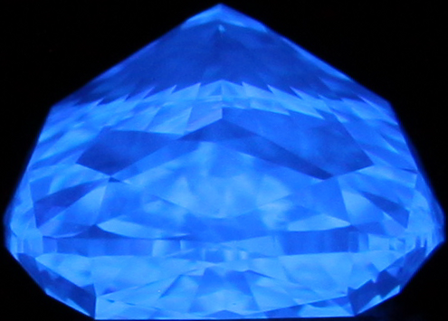 Diamant coussin modifié brillant 2.5 ct GIA 7556010196