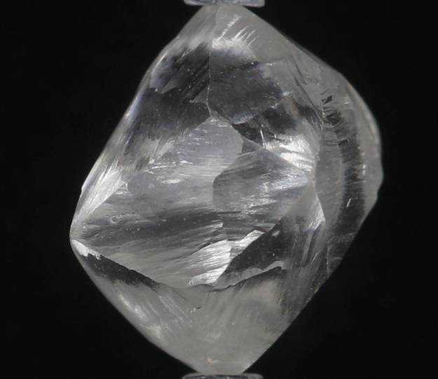 Diamant coussin modifié brillant 2.5 ct GIA 7556010196