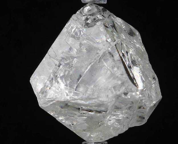 Diamant rond brillant 2.01 ct GIA 7546990703