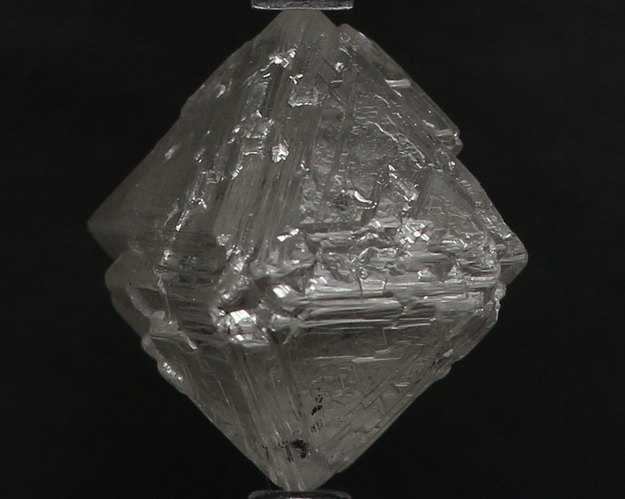 0.70 ct Oval Canadian Diamond GIA 1545224395