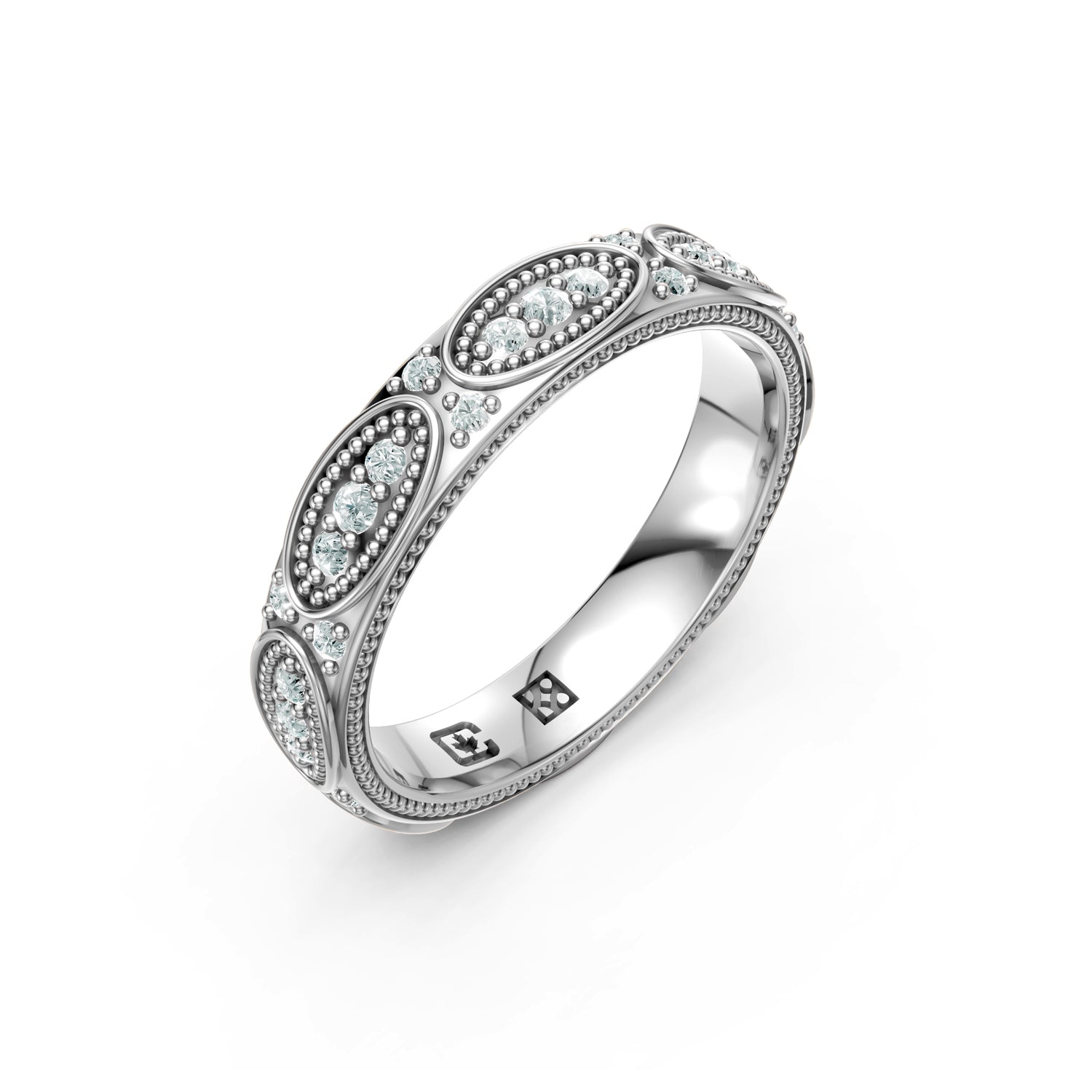 Vintage-inspired gold wedding band made in Canada in white gold, platinum with milgrain vintage details. Josephine wedding ring. Made in Montreal. Alliance vintage en or blanc ou platine fabriquée à Montreal, Qubébec.