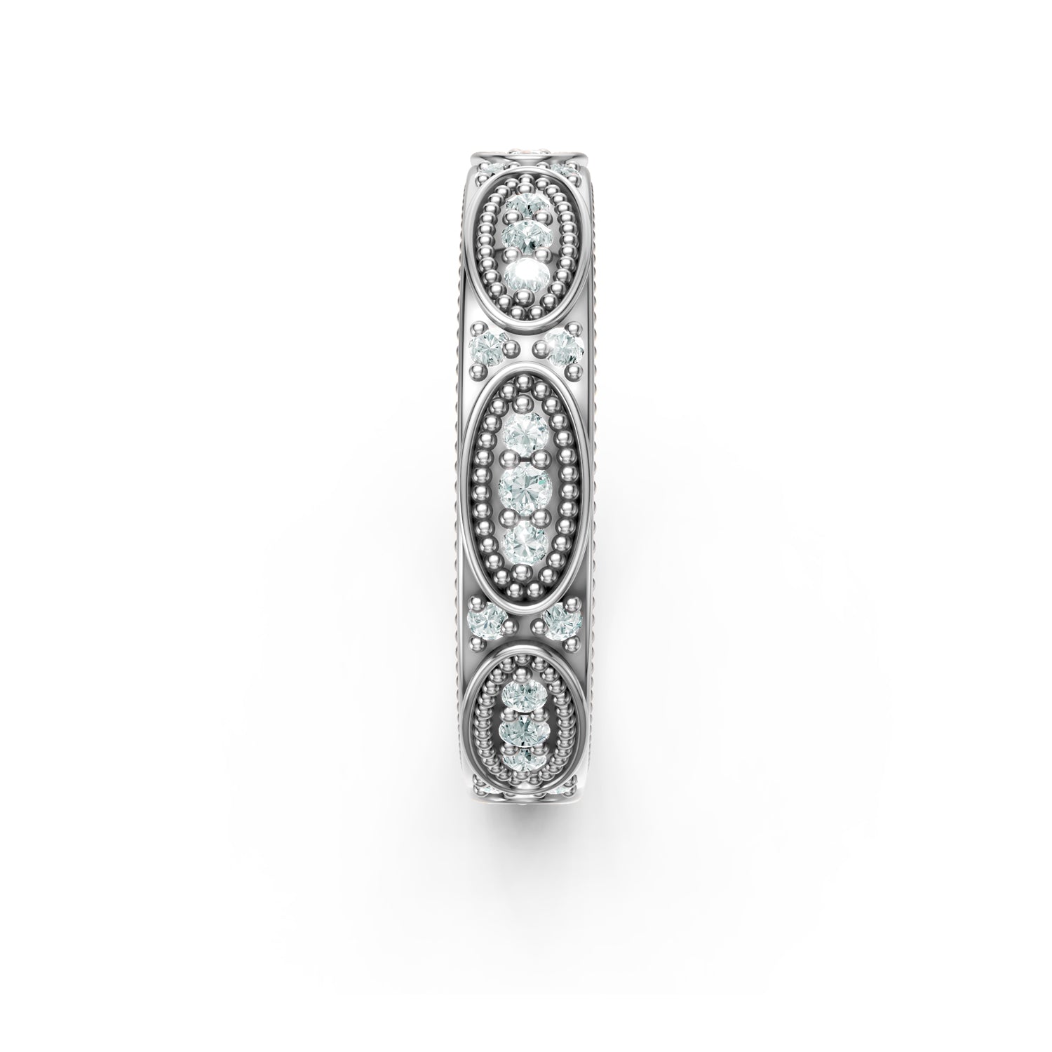 Vintage-inspired gold wedding band made in Canada in white gold, platinum with milgrain vintage details. Josephine wedding ring. Made in Montreal. Alliance vintage en or blanc ou platine fabriquée à Montreal, Qubébec.