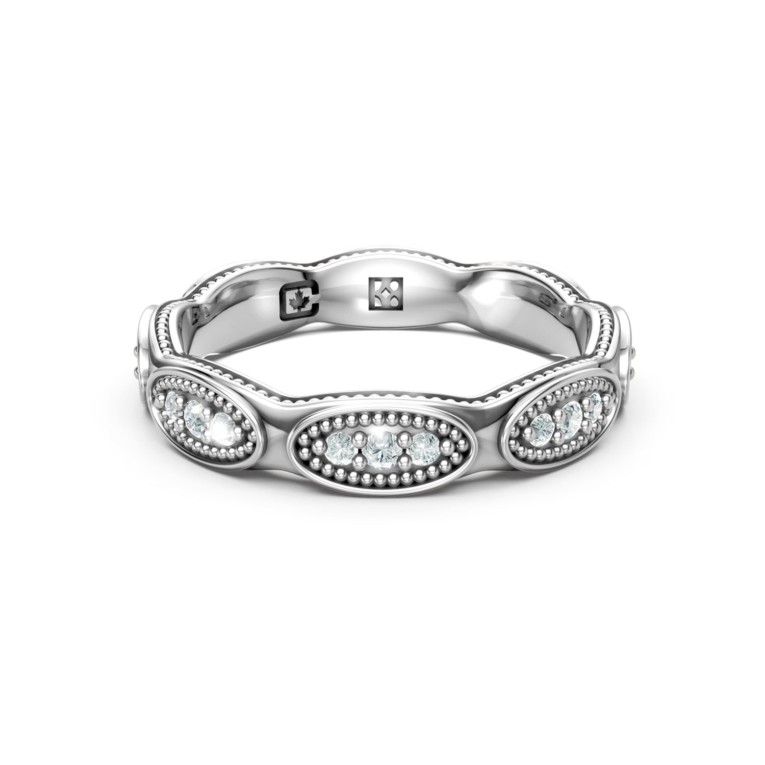 Vintage-inspired gold wedding band made in Canada in gold, with milgrain vintage details. Josephine wedding ring. Made in Montreal. 