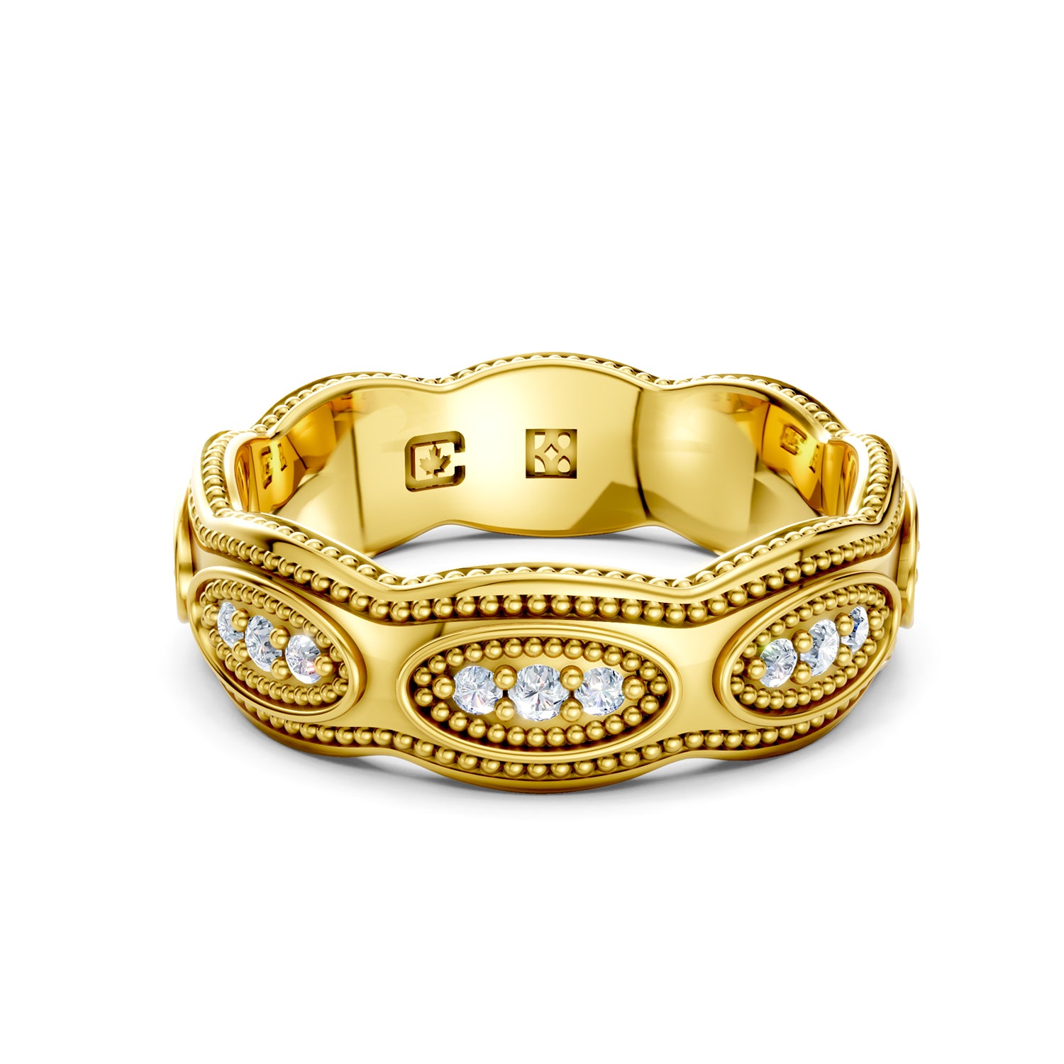 Vintage-inspired gold wedding band made in Canada in gold, with milgrain vintage details. Josephine wedding ring. Made in Montreal. Alliance vintage en or fabriquée à Montreal, Qubébec.